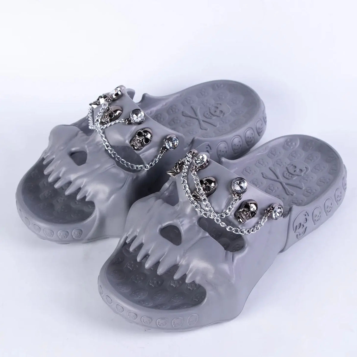 Goth Grey Skull Metal Skull Chains Slippers